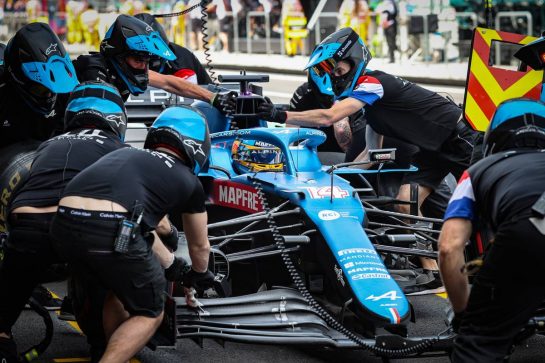Fernando Alonso (ESP) Alpine F1 Team A521 in the pits.
05.11.2021. Formula 1 World Championship, Rd 18, Mexican Grand Prix, Mexico City, Mexico, Practice Day.
- www.xpbimages.com, EMail: requests@xpbimages.com © Copyright: Charniaux / XPB Images