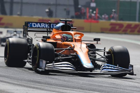 Daniel Ricciardo (AUS) McLaren MCL35M.
05.11.2021. Formula 1 World Championship, Rd 18, Mexican Grand Prix, Mexico City, Mexico, Practice Day.
- www.xpbimages.com, EMail: requests@xpbimages.com © Copyright: Charniaux / XPB Images
