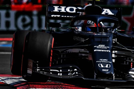 Yuki Tsunoda (JPN) AlphaTauri AT02.
06.11.2021. Formula 1 World Championship, Rd 18, Mexican Grand Prix, Mexico City, Mexico, Qualifying Day.
- www.xpbimages.com, EMail: requests@xpbimages.com © Copyright: Carrezevoli / XPB Images