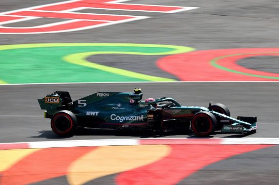 Sebastian Vettel (GER) Aston Martin F1 Team AMR21.
06.11.2021. Formula 1 World Championship, Rd 18, Mexican Grand Prix, Mexico City, Mexico, Qualifying Day.
- www.xpbimages.com, EMail: requests@xpbimages.com © Copyright: Batchelor / XPB Images