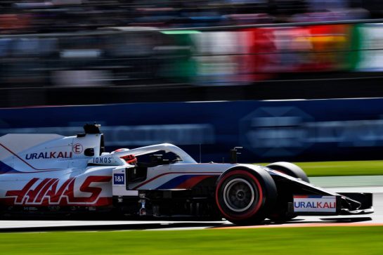 Nikita Mazepin (RUS) Haas F1 Team VF-21.
06.11.2021. Formula 1 World Championship, Rd 18, Mexican Grand Prix, Mexico City, Mexico, Qualifying Day.
- www.xpbimages.com, EMail: requests@xpbimages.com © Copyright: Carrezevoli / XPB Images