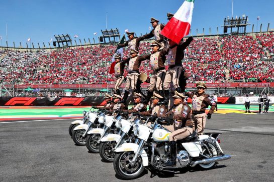 Circuit atmosphere - parade of Police motorbikes.
07.11.2021. Formula 1 World Championship, Rd 18, Mexican Grand Prix, Mexico City, Mexico, Race Day.
- www.xpbimages.com, EMail: requests@xpbimages.com © Copyright: Batchelor / XPB Images