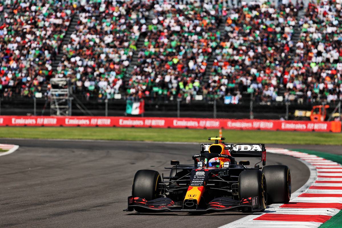Sergio Perez (MEX) Red Bull Racing RB16B. 07.11.2021. Formula 1 World Championship, Rd 18, Mexican Grand Prix, Mexico