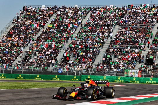 Max Verstappen (NLD) Red Bull Racing RB16B.
07.11.2021. Formula 1 World Championship, Rd 18, Mexican Grand Prix, Mexico City, Mexico, Race Day.
- www.xpbimages.com, EMail: requests@xpbimages.com © Copyright: Batchelor / XPB Images