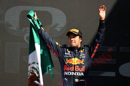 3rd place Sergio Perez (MEX) Red Bull Racing.
07.11.2021. Formula 1 World Championship, Rd 18, Mexican Grand Prix, Mexico City, Mexico, Race Day.
- www.xpbimages.com, EMail: requests@xpbimages.com © Copyright: Batchelor / XPB Images