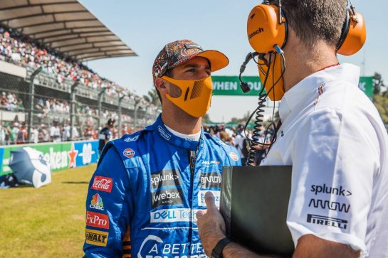 Daniel Ricciardo (AUS) McLaren MCL35M.
07.11.2021. Formula 1 World Championship, Rd 18, Mexican Grand Prix, Mexico City, Mexico, Race Day.
- www.xpbimages.com, EMail: requests@xpbimages.com © Copyright: Batchelor / XPB Images