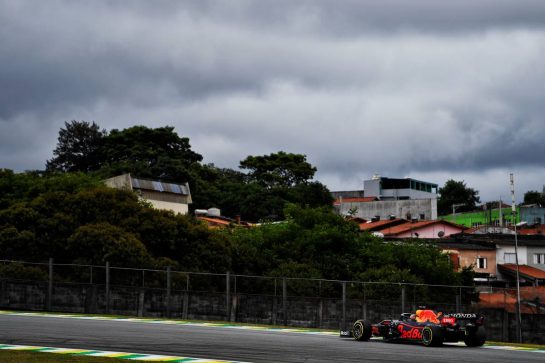 Max Verstappen (NLD) Red Bull Racing RB16B.
12.11.2021. Formula 1 World Championship, Rd 19, Brazilian Grand Prix, Sao Paulo, Brazil, Qualifying Day.
- www.xpbimages.com, EMail: requests@xpbimages.com © Copyright: Carezzevoli / XPB Images