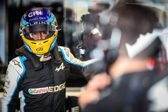 Fernando Alonso (ESP) Alpine F1 Team.
12.11.2021. Formula 1 World Championship, Rd 19, Brazilian Grand Prix, Sao Paulo, Brazil, Qualifying Day.
- www.xpbimages.com, EMail: requests@xpbimages.com © Copyright: Charniaux / XPB Images