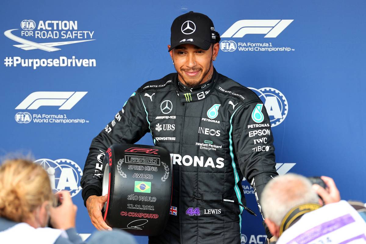 Lewis Hamilton (GBR) Mercedes AMG F1 W12 fastest qualifier. 12.11.2021. Formula 1 World Championship, Rd 19, Brazilian Grand Prix, Sao Paulo