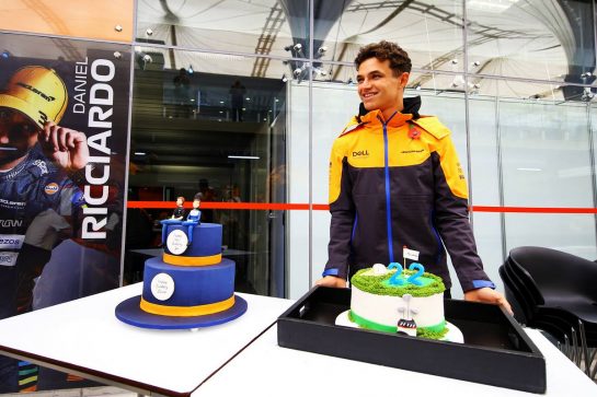 Lando Norris (GBR) McLaren celebrates his 22nd birthday with cakes.
13.11.2021. Formula 1 World Championship, Rd 19, Brazilian Grand Prix, Sao Paulo, Brazil, Sprint Race Day.
- www.xpbimages.com, EMail: requests@xpbimages.com © Copyright: XPB Images