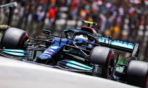 Bottas takes Brazil pole as Hamilton charges back in sprint