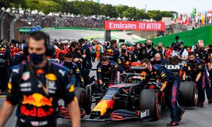 Horner calls for end to uncertainty on sprint races