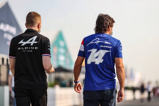 Fernando Alonso (ESP) Alpine F1 Team.
18.11.2021. Formula 1 World Championship, Rd 20, Qatar Grand Prix, Doha, Qatar, Preparation Day.
- www.xpbimages.com, EMail: requests@xpbimages.com © Copyright: Charniaux / XPB Images