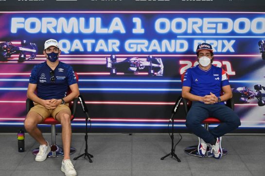 (L to R): Nicholas Latifi (CDN) Williams Racing and Fernando Alonso (ESP) Alpine F1 Team in the FIA Press Conference.
18.11.2021. Formula 1 World Championship, Rd 20, Qatar Grand Prix, Doha, Qatar, Preparation Day.
- www.xpbimages.com, EMail: requests@xpbimages.com © Copyright: FIA Pool Image for Editorial Use Only