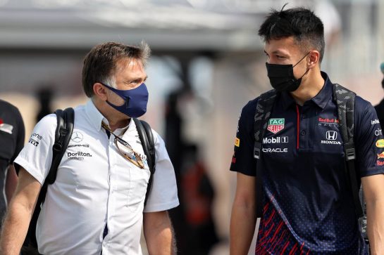 (L to R): Jost Capito (GER) Williams Racing Chief Executive Officer with Alexander Albon (THA) Red Bull Racing Reserve and Development Driver.
19.11.2021 Formula 1 World Championship, Rd 20, Qatar Grand Prix, Doha, Qatar, Practice Day.
- www.xpbimages.com, EMail: requests@xpbimages.com © Copyright: Moy / XPB Images