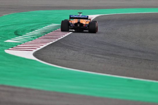 Daniel Ricciardo (AUS) McLaren MCL35M.
19.11.2021 Formula 1 World Championship, Rd 20, Qatar Grand Prix, Doha, Qatar, Practice Day.
- www.xpbimages.com, EMail: requests@xpbimages.com © Copyright: Moy / XPB Images