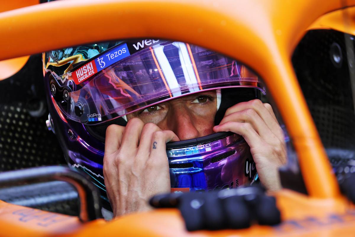 Daniel Ricciardo (AUS) McLaren MCL35M. 19.11.2021 Formula 1 World Championship, Rd 20, Qatar Grand Prix, Doha, Qatar