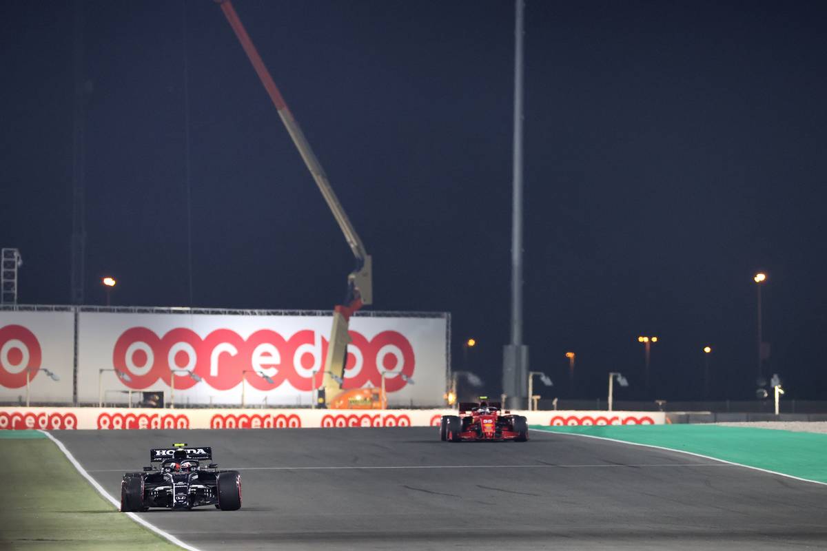 Pierre Gasly (FRA) AlphaTauri AT02 ended qualifying with a broken front wing. 20.11.2021. Formula 1 World Championship, Rd 20, Qatar Grand Prix, Doha, Qatar