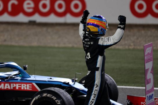 3rd place Fernando Alonso (ESP) Alpine F1 Team.21.11.2021. Formula 1 World Championship, Rd 20, Qatar Grand Prix, Doha, Qatar, Race Day.- www.xpbimages.com, EMail: requests@xpbimages.com © Copyright: Batchelor / XPB Images