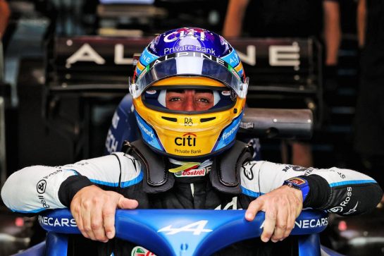 Fernando Alonso (ESP) Alpine F1 Team A521.
03.12.2021 Formula 1 World Championship, Rd 21, Saudi Arabian Grand Prix, Jeddah, Saudi Arabia, Practice Day.
- www.xpbimages.com, EMail: requests@xpbimages.com © Copyright: Moy / XPB Images