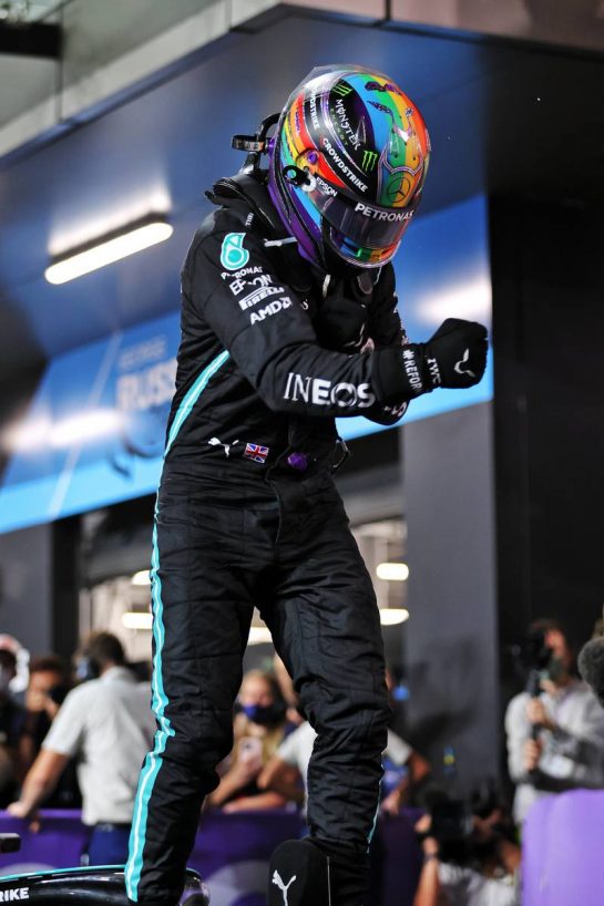 Race winner Lewis Hamilton (GBR) Mercedes AMG F1 W12 celebrates in parc ferme.
05.12.2021. Formula 1 World Championship, Rd 21, Saudi Arabian Grand Prix, Jeddah, Saudi Arabia, Race Day.
- www.xpbimages.com, EMail: requests@xpbimages.com © Copyright: Moy / XPB Images