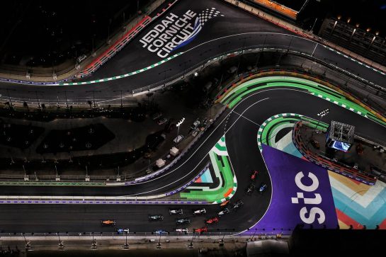Esteban Ocon (FRA) Alpine F1 Team A521 battle for the lead of the second restart with Lewis Hamilton (GBR) Mercedes AMG F1 W12 and Max Verstappen (NLD) Red Bull Racing RB16B.
05.12.2021. Formula 1 World Championship, Rd 21, Saudi Arabian Grand Prix, Jeddah, Saudi Arabia, Race Day.
- www.xpbimages.com, EMail: requests@xpbimages.com © Copyright: Moy / XPB Images