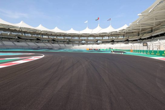The new turn 5 circuit changes.08.12.2021. Formula 1 World Championship, Rd 22, Abu Dhabi Grand Prix, Yas Marina Circuit, Abu Dhabi, Preparation Day.- www.xpbimages.com, EMail: requests@xpbimages.com © Copyright: Batchelor / XPB Images