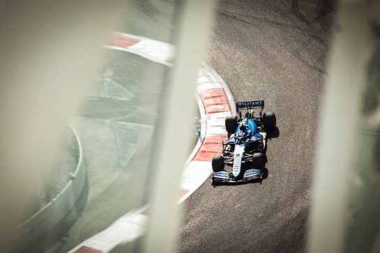 Nicholas Latifi (CDN) Williams Racing FW43B.
10.12.2021. Formula 1 World Championship, Rd 22, Abu Dhabi Grand Prix, Yas Marina Circuit, Abu Dhabi, Practice Day.
- www.xpbimages.com, EMail: requests@xpbimages.com © Copyright: Bearne / XPB Images