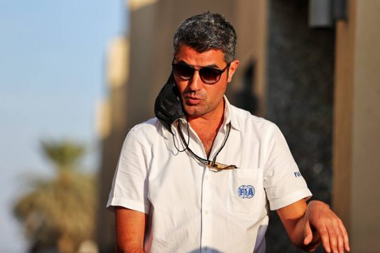Michael Masi (AUS) FIA Race Director.
10.12.2021. Formula 1 World Championship, Rd 22, Abu Dhabi Grand Prix, Yas Marina Circuit, Abu Dhabi, Practice Day.
- www.xpbimages.com, EMail: requests@xpbimages.com © Copyright: Moy / XPB Images