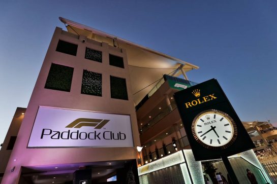 Circuit atmosphere - Paddock Club.
10.12.2021. Formula 1 World Championship, Rd 22, Abu Dhabi Grand Prix, Yas Marina Circuit, Abu Dhabi, Practice Day.
- www.xpbimages.com, EMail: requests@xpbimages.com © Copyright: Moy / XPB Images