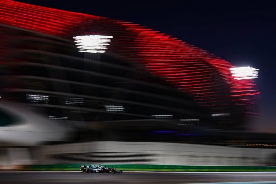 Sebastian Vettel (GER), Aston Martin F1 Team 
10.12.2021. Formula 1 World Championship, Rd 22, Abu Dhabi Grand Prix, Yas Marina Circuit, Abu Dhabi, Practice Day.
- www.xpbimages.com, EMail: requests@xpbimages.com © Copyright: Charniaux / XPB Images