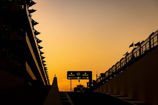 Antonio Giovinazzi (ITA) Alfa Romeo Racing C41.
10.12.2021. Formula 1 World Championship, Rd 22, Abu Dhabi Grand Prix, Yas Marina Circuit, Abu Dhabi, Practice Day.
- www.xpbimages.com, EMail: requests@xpbimages.com © Copyright: Bearne / XPB Images