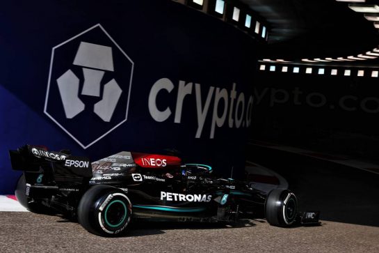 Lewis Hamilton (GBR) Mercedes AMG F1 W12.
11.12.2021. Formula 1 World Championship, Rd 22, Abu Dhabi Grand Prix, Yas Marina Circuit, Abu Dhabi, Qualifying Day.
- www.xpbimages.com, EMail: requests@xpbimages.com © Copyright: Batchelor / XPB Images