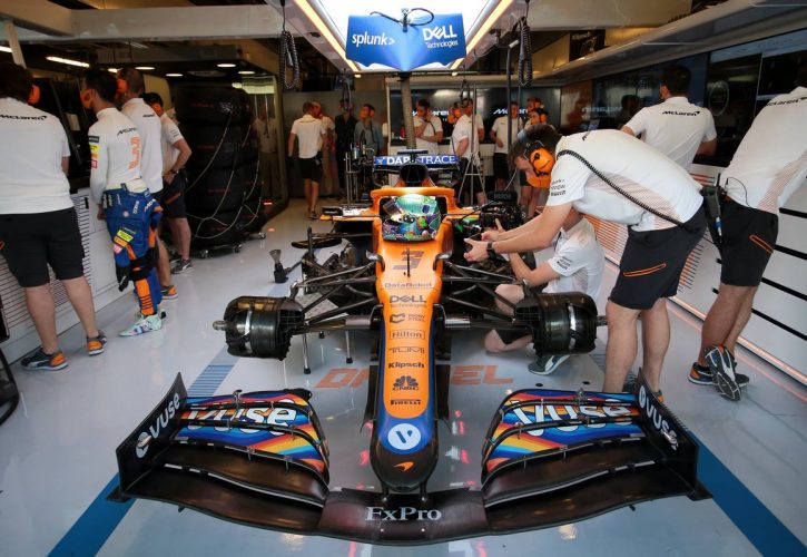 Daniel Ricciardo (AUS) McLaren MCL35M. 11.12.2021. Formula 1 World Championship, Rd 22, Abu Dhabi Grand Prix, Yas Marina