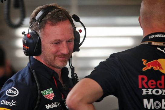 Christian Horner (GBR) Red Bull Racing Team Principal.
11.12.2021. Formula 1 World Championship, Rd 22, Abu Dhabi Grand Prix, Yas Marina Circuit, Abu Dhabi, Qualifying Day.
- www.xpbimages.com, EMail: requests@xpbimages.com © Copyright: XPB Images