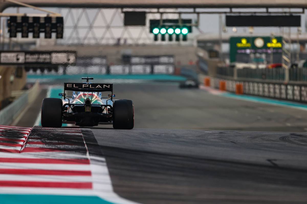 Fernando Alonso (ESP), Alpine F1 Team  11.12.2021. Formula 1 World Championship, Rd 22, Abu Dhabi Grand Prix, Yas Marina