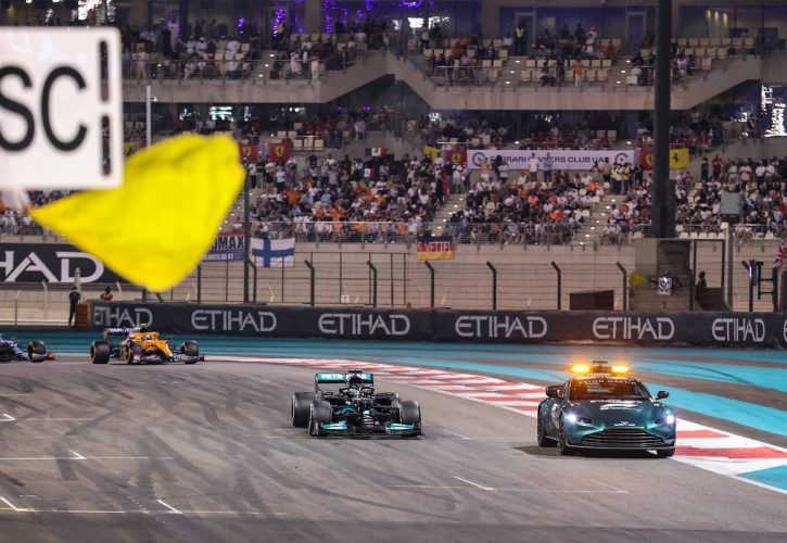Safety Car, Lewis Hamilton (GBR), Mercedes AMG F1 12.12.2021. Formula 1 World Championship, Rd 22, Abu Dhabi Grand Prix, Yas Marina