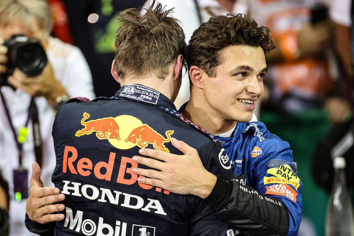 Max Verstappen (NLD), Red Bull Racing and Lando Norris (GBR), McLaren F1 Team 12.12.2021. Formula 1 World Championship, Rd 22, Abu Dhabi Grand Prix, Yas Marina