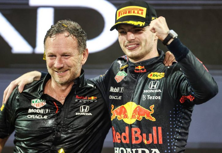 Christian Horner (GBR), Red Bull Racing Team Principal and Max Verstappen (NLD), Red Bull Racing 12.12.2021. Formula 1 World Championship, Rd 22, Abu Dhabi Grand Prix, Yas Marina