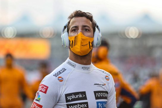 Daniel Ricciardo (AUS), McLaren F1 Team 12.12.2021. Formula 1 World Championship, Rd 22, Abu Dhabi Grand Prix, Yas Marina Circuit, Abu Dhabi, Race Day.- www.xpbimages.com, EMail: requests@xpbimages.com © Copyright: Charniaux / XPB Images
