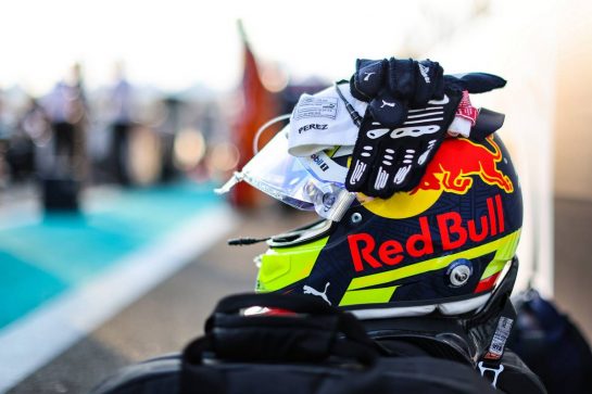 Sergio Perez (MEX), Red Bull Racing 12.12.2021. Formula 1 World Championship, Rd 22, Abu Dhabi Grand Prix, Yas Marina Circuit, Abu Dhabi, Race Day.- www.xpbimages.com, EMail: requests@xpbimages.com © Copyright: Charniaux / XPB Images