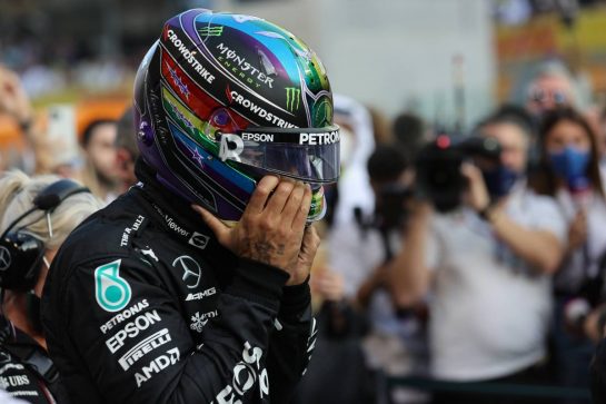 Lewis Hamilton (GBR) Mercedes AMG F1 W12.12.12.2021. Formula 1 World Championship, Rd 22, Abu Dhabi Grand Prix, Yas Marina Circuit, Abu Dhabi, Race Day.- www.xpbimages.com, EMail: requests@xpbimages.com © Copyright: Batchelor / XPB Images