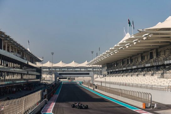 Esteban Ocon (FRA), Alpine F1 Team
14.12.2021. Formula 1 Testing, Yas Marina Circuit, Abu Dhabi, Tuesday.
- www.xpbimages.com, EMail: requests@xpbimages.com © Copyright: Charniaux / XPB Images