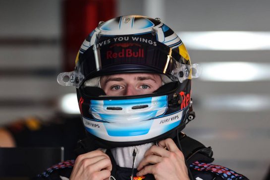 Juri Vips (EST), Red Bull Racing  14.12.2021. Formula 1 Testing, Yas Marina Circuit, Abu Dhabi, Tuesday.- www.xpbimages.com, EMail: requests@xpbimages.com © Copyright: Charniaux / XPB Images