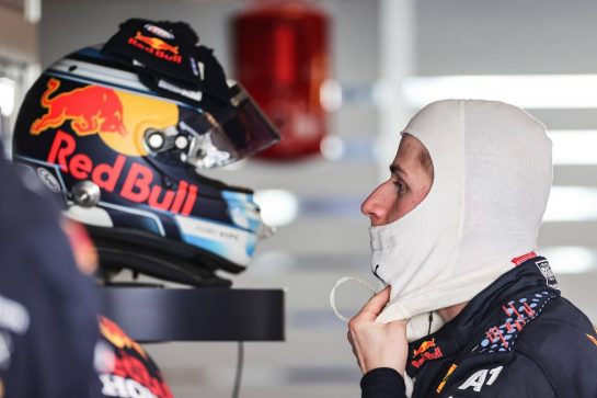 Juri Vips (EST), Red Bull Racing
14.12.2021. Formula 1 Testing, Yas Marina Circuit, Abu Dhabi, Tuesday.
- www.xpbimages.com, EMail: requests@xpbimages.com © Copyright: Charniaux / XPB Images