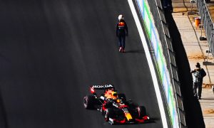Red Bull 'won't take any risks' with Verstappen gearbox