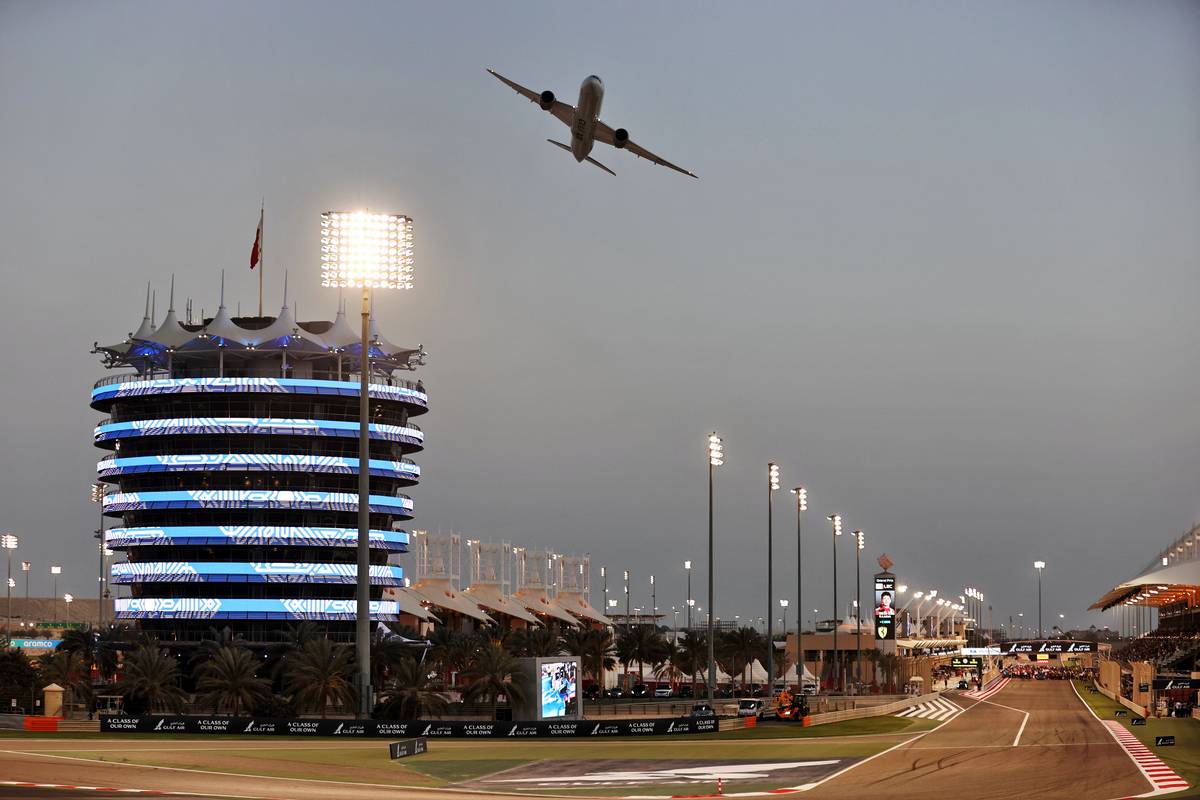 Grid atmosphere - air display. 28.03.2021. Formula 1 World Championship, Rd 1, Bahrain Grand Prix, Sakhir