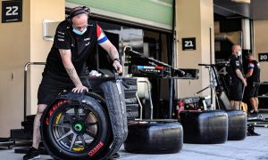 Alpine F1 Team, Pirelli tires 14.12.2021. Formula 1 Testing, Yas Marina Circuit, Abu Dhabi