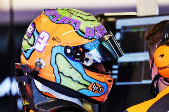 Daniel Ricciardo (AUS) McLaren.
24.02.2022. Formula One Testing, Day Two, Barcelona, Spain. Thursday.
- www.xpbimages.com, EMail: requests@xpbimages.com © Copyright: Batchelor / XPB Images