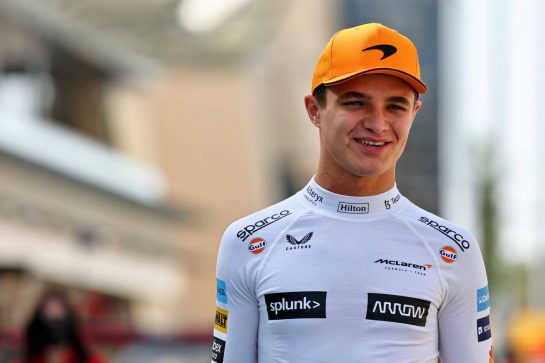 Lando Norris (GBR) McLaren.
10.03.2022. Formula 1 Testing, Sakhir, Bahrain, Day One.
- www.xpbimages.com, EMail: requests@xpbimages.com © Copyright: Batchelor / XPB Images